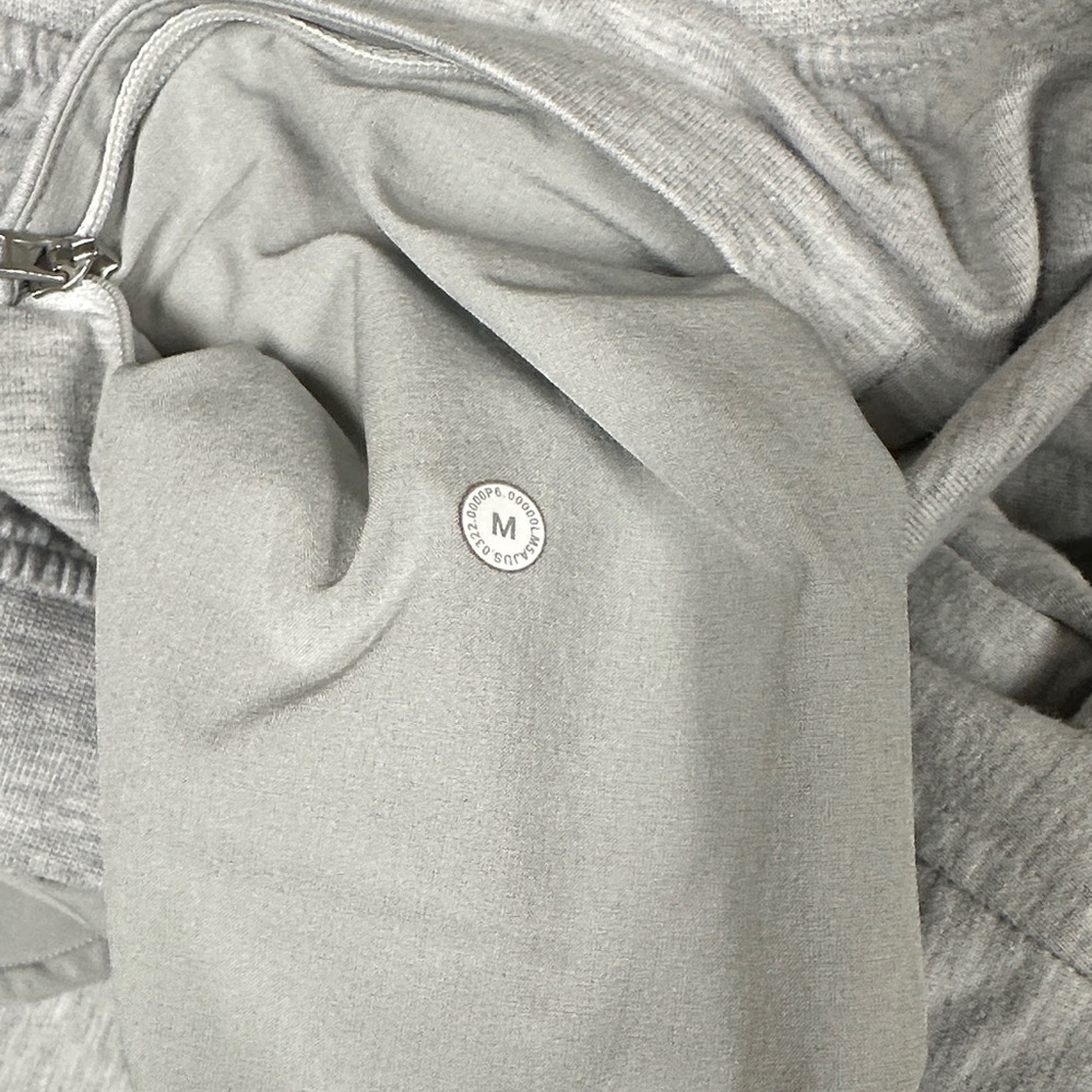 lululemon athletica Gray Sweatpants, String/Side & Back Pockets, NWOT - Picture 2 of 12